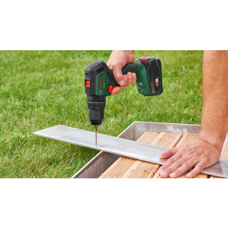 BOSCH Akumulátorová příklepová vrtačka UniversalImpact 18V-60 06039D7100
