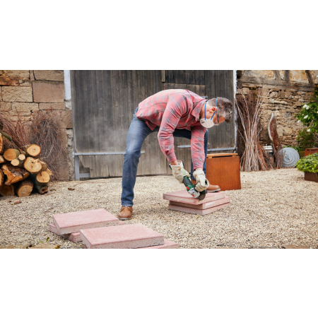 BOSCH Akumulátorová úhlová bruska UniversalGrind 18V-75 06033E5001