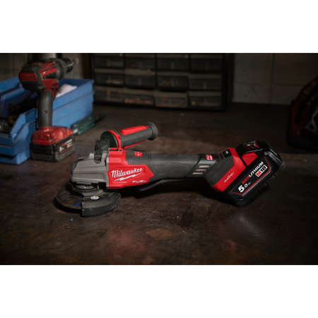 MILWAUKEE M18 FSAGSVO125X-0X FUEL bezpečnostní uhlová bruska 125 mm s variabilními otáčkami a funkcí ONE-KEY 4933493552