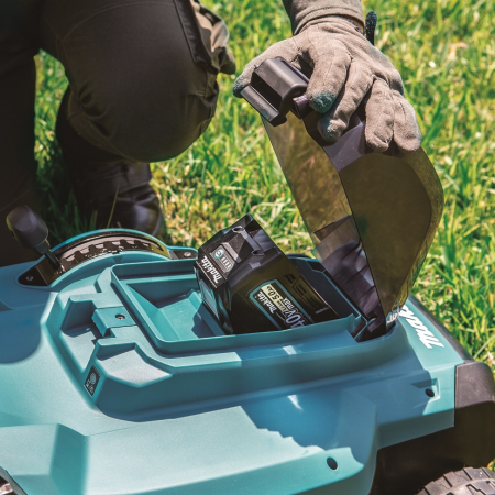Makita - Aku sekačka 430mm Li-ion XGT 40V/4,0Ah LM004GM103