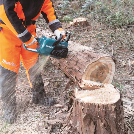 Makita - Aku řetězová pila 400 mm Li-ion XGT 40V,bez aku   Z UC023GZ