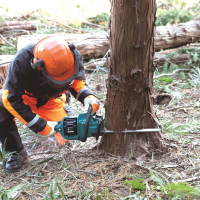 Makita - Aku řetězová pila 350 mm Li-ion XGT 40V,bez aku   Z UC025GZ