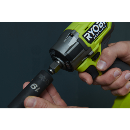 RYOBI RIW18CBL 18V ONE+™ bezuhlíkový kompaktní rázový utahovák 5133006492